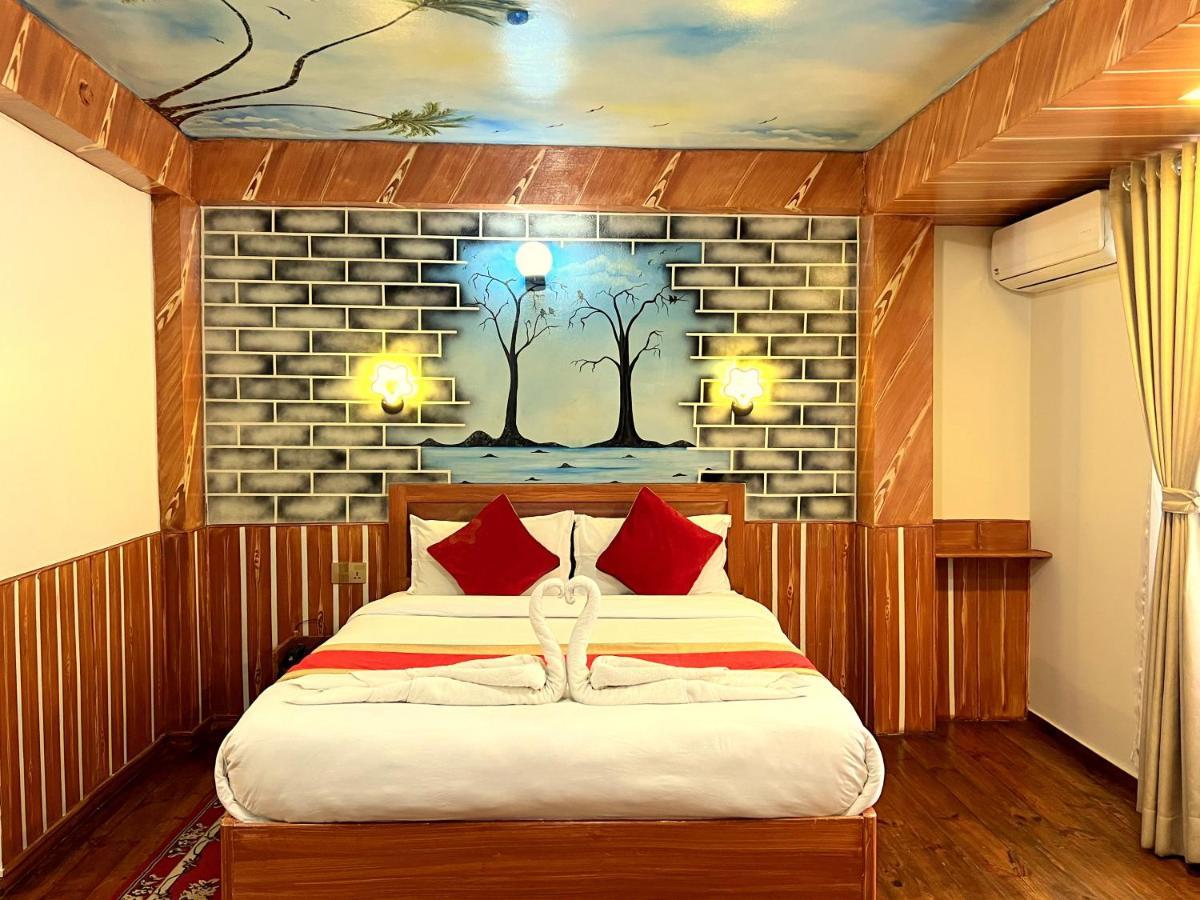 Thamel Seasons Hotel Katmandou Extérieur photo